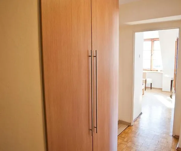 Center Rynek Konukevi *